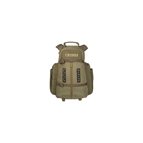 BOG Kinetic Day Pack to lekki plecak myśliwski o pojemności 2400 cali sześciennych, wykonany z trwałego materiału ripstop, z wodoodporną osłoną i akcesoriami.